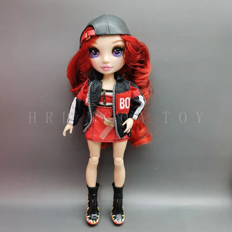 Boneca irmã mais velha 28 cm