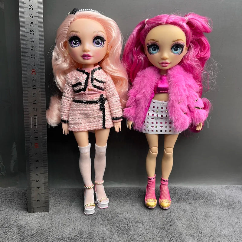 Boneca irmã mais velha 28 cm